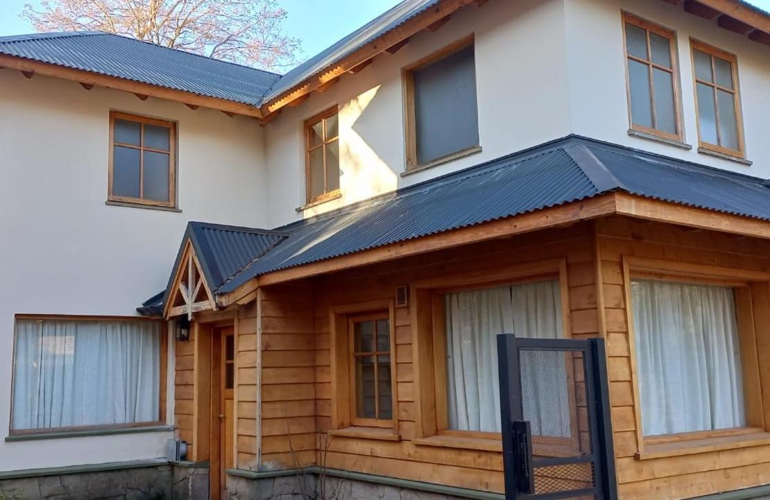 Refugio Del Arroyo Aparthotel San Martín de los Andes Εξωτερικό φωτογραφία